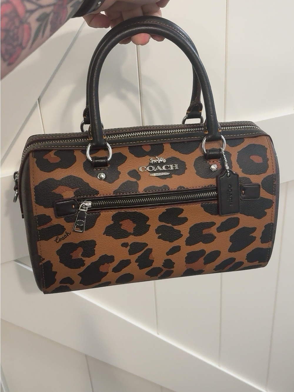 Medium Leopard Rowan